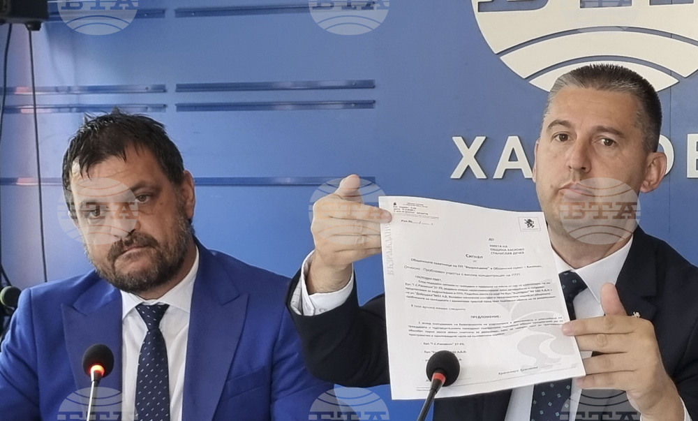 Разделителните колчета против неправилно паркиране в Хасково създават повече проблеми, отколкото ползи, казаха от "Възраждане"