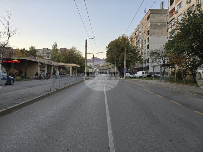 Община Враца подготвя облагородяване, изграждане на паркинги и нови пешеходни пространства в жилищни квартали 