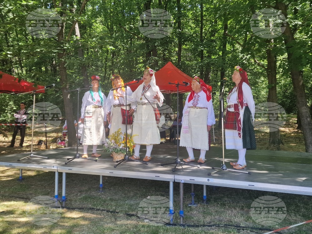 Регионалният фестивал на любителското творчество на възрастните хора "Еньовден" се провежда в Перник