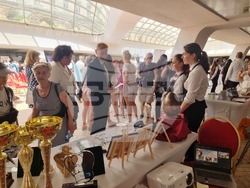 Министърътъ на образованието и науката Красимир Вълчев откри изложението "Панорама на професиите 2025", представящо 40 училища от София под куполите на "Ларгото". Снимка: Димитрина Ветова/БТА