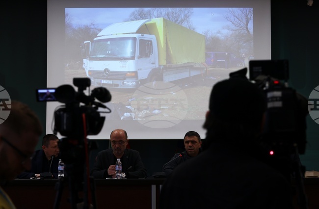 НСлС - мигранти - пресконференция