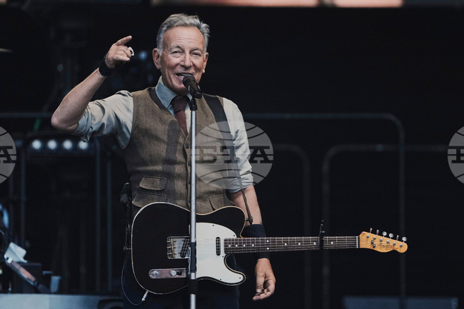 Трима души пострадаха при инцидент на концерт на Брус Спрингстийн в Германия 