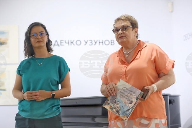 За Дечко Узунов визуалното е изключително важно, каза директорът на софийската градска галерия Аделина Филева