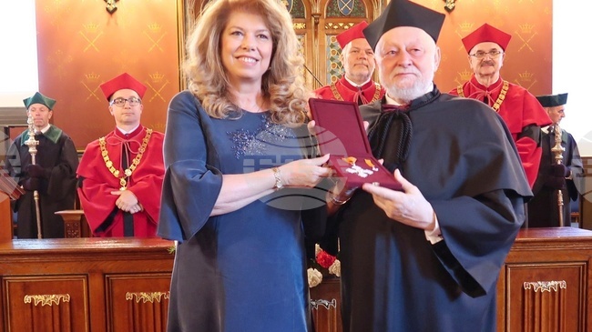 Vice President Presents Saints Cyril and Methodius Order to Polish Slavist Naumov for Popularizing Bulgarian Culture