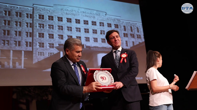 Студентите, изучаващи български език в Анкара, са наши помощници и вдъхновители, заяви посланик Ангел Чолаков