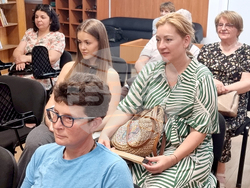 Ямбол - фотокнига „Християнски светини” - представяне