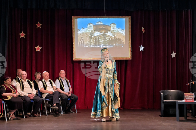 В това издание от 24 страници съм вместила 25 години, каза Лика Ешкенази при представянето на „Искам да си отида, мамо, в Ерусалим"