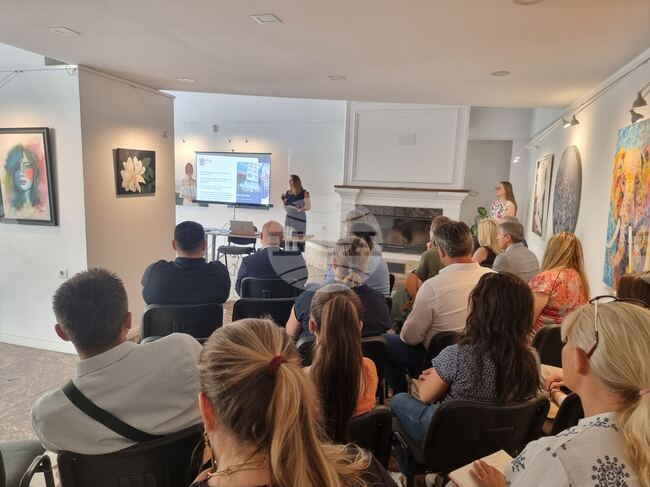 От Висшето училище за застраховане и финанси представиха в Скопие магистърските и докторските си програми за развитие на служители в бизнеса