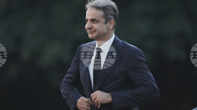 Премиерът на Гърция Кириакос Мицотакис е разговарял по телефона с емира на Катар и президента на ОАЕ за ситуацията в Близкия изток