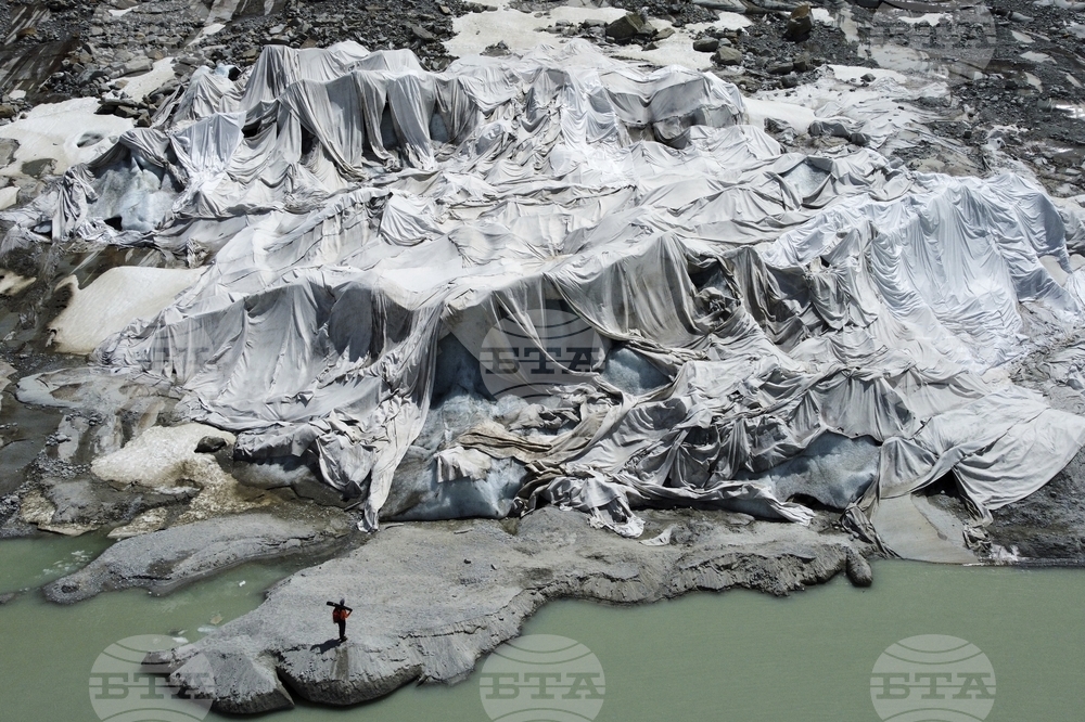 APTOPIX Climate Melting Glaciers Photo Gallery