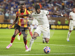 CWC ES Tunisie Chelsea Soccer