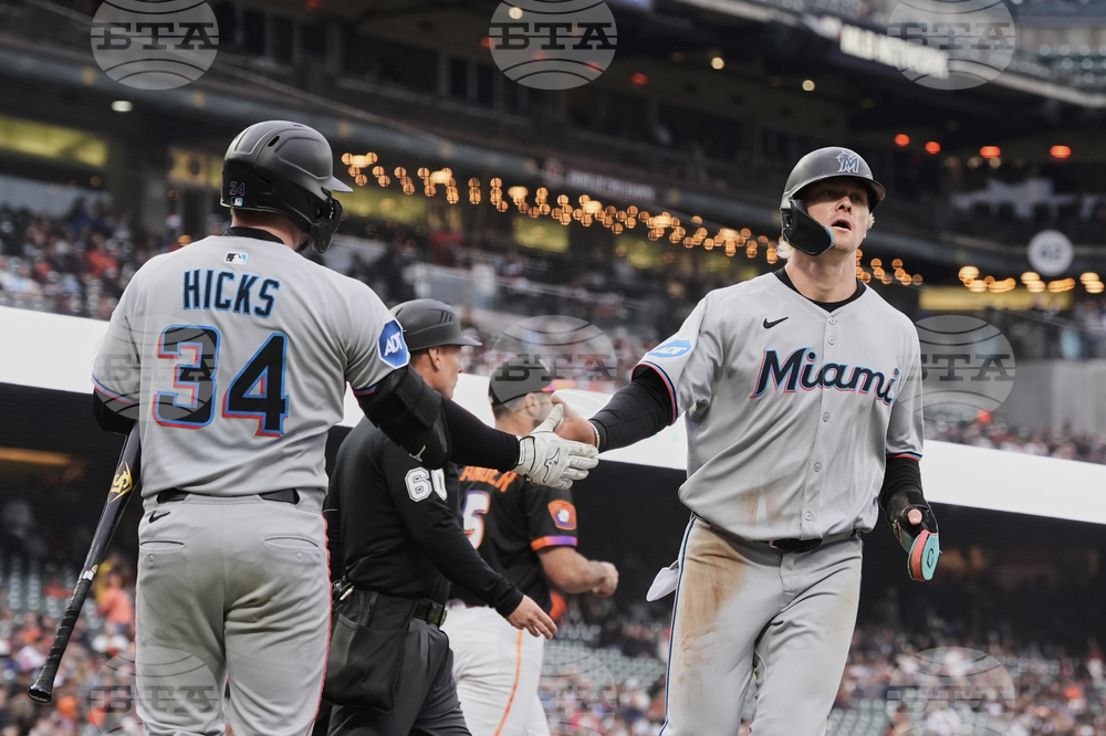 Marlins Giants Baseball