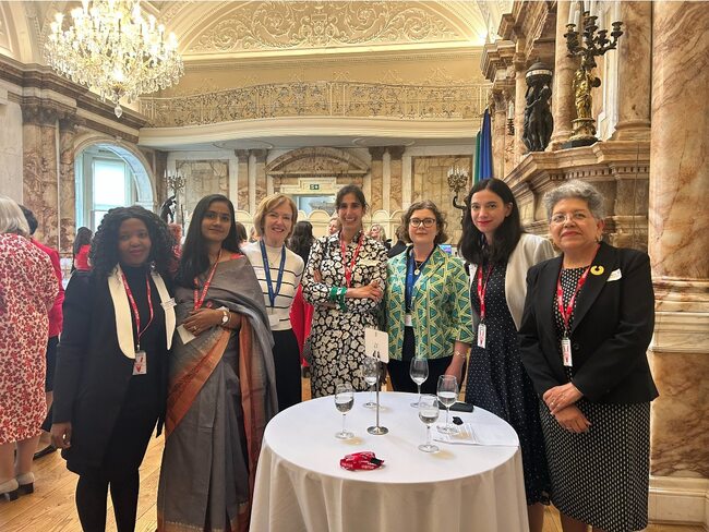 Посланикът на България в Ирландия Ваня Андреева участва в събитие по повод Международния ден на жените в дипломацията