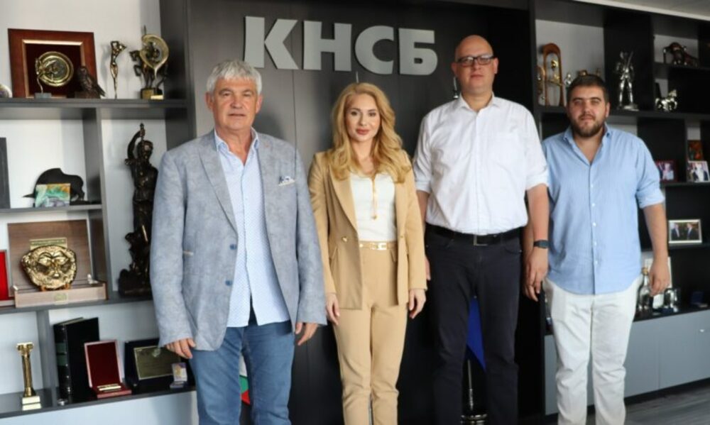 Конфедерацията на независимите синдикати в България и Комисията за защита на потребителите обсъдиха общи действия за информиране на потребителите относно въвеждането на еврото
