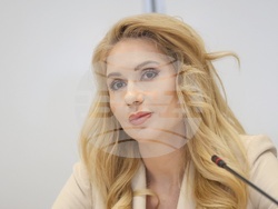 Национална агенция за приходите - Комисия за защита на конкуренцията - Комисия за защита на потребителите - брифинг