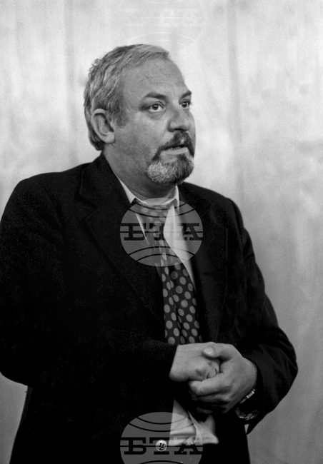 Георги Черкелов: Живях шарено