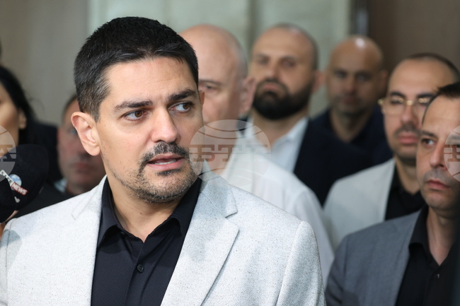 MECh Will Sign Motion of No Confidence Proposed by Vazrazhdane over Government’s Fiscal Policy