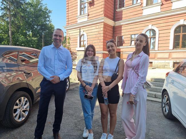 Сто души в неравностойно положение ще получат дарове от Общината преди Празника на черешата