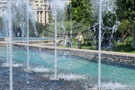 Румъния - Букурещ - топло време