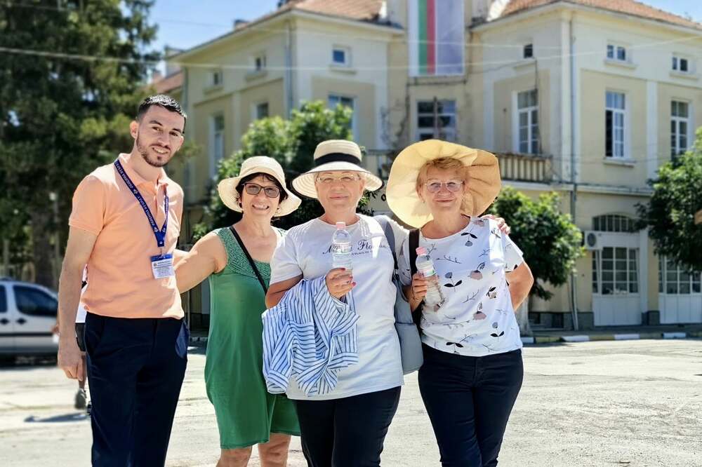 В разгара на летните жеги в Кубрат раздават безплатна вода