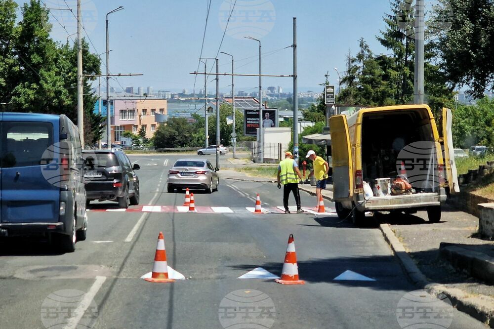 Бургас - пешеходни пътеки - пребоядисване