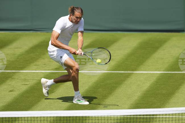 Александър Зверев чувства, че се завръща във форма на трева в подходящия момент, докато се подготвя за "Уимбълдън"