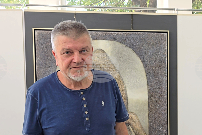 Christo Is Exceptional Phenomenon in Contemporary Art, Blagoevgrad Art Gallery Director Says