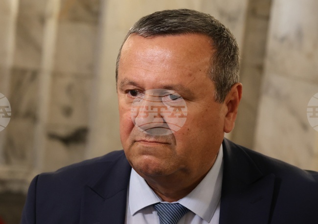 Worthy Act of Worthy Politician, DRF MP Ademov Says on Kiril Petkov’s Resignation