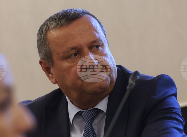 Текстовете на проекта за изменение и допълнение на НК имат по-скоро превантивна роля, отколкото наказания, каза Хасан Адемов 