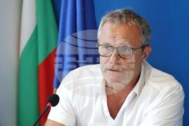 Национален пресклуб на БТА  Бургас - Георги Янков - списание ЛИК - представяне