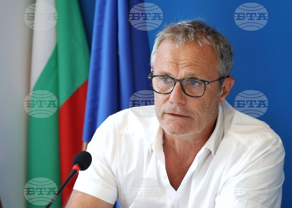 Национален пресклуб на БТА  Бургас - Георги Янков - списание ЛИК - представяне