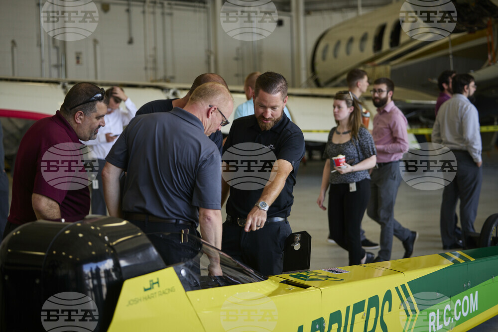 Flexjet Hosts the NHRA Factory Stock Showdown