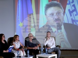 Зала „МаксиМ“ - списание ЛИК - представяне