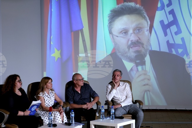 Зала „МаксиМ“ - списание ЛИК - представяне