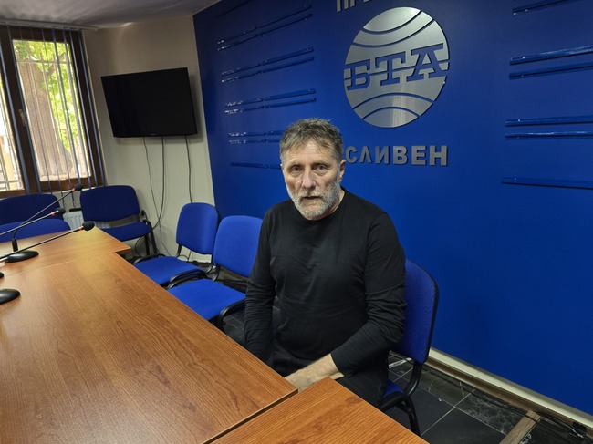 Христо и Жан-Клод уловиха духа на бъдещето, каза директорът на Националната художествена гимназия „Димитър Добрович“ – Сливен.