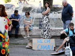 Протест - БОЕЦ - Десислава Иванчева