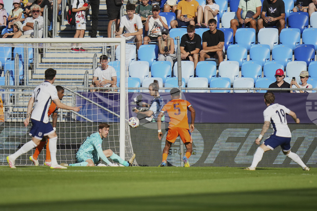 Съндърланд обяви трансфера на нидерландски вратар