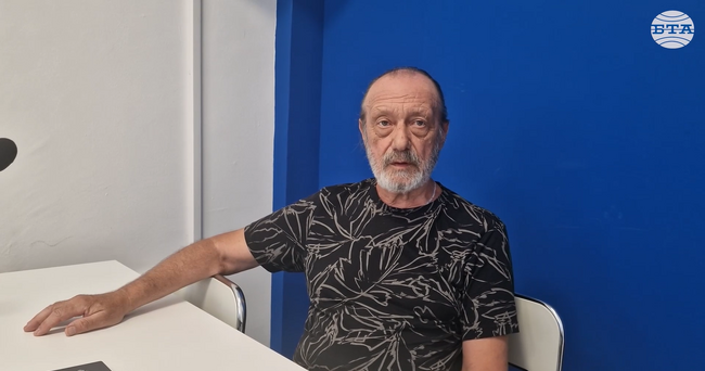 Кристо затваря времето в своите проекти, твърди художникът от Търговище проф. Димитър Чолаков