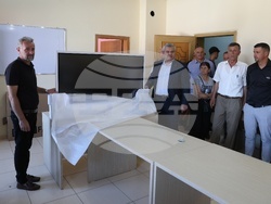 Албания - Село Големо Острени - дарения