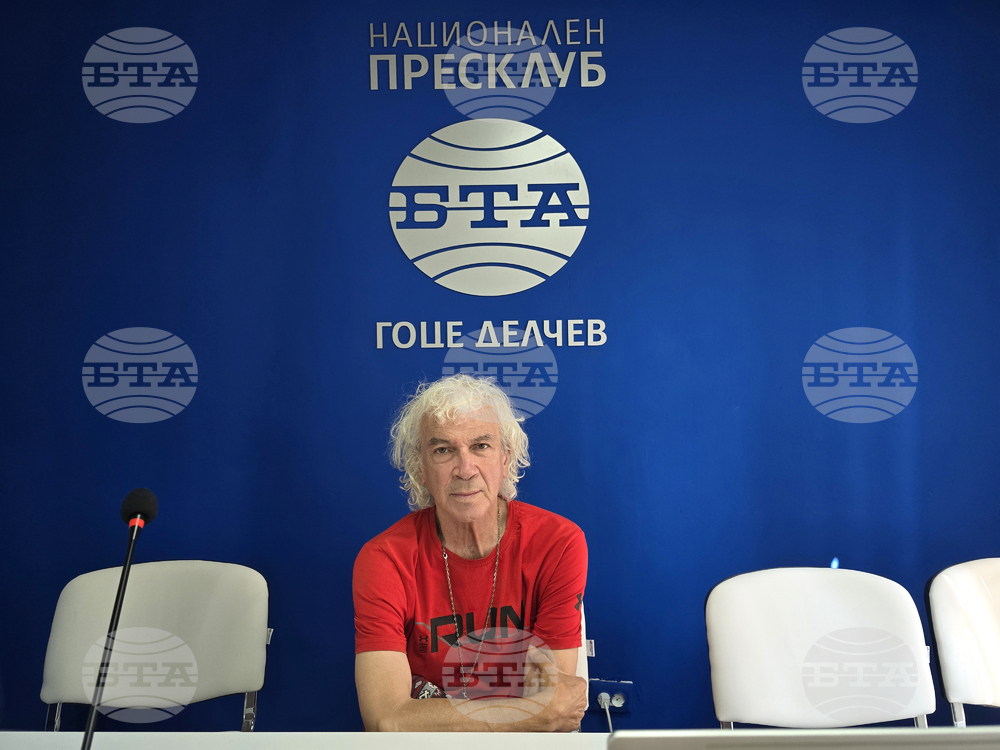 Кристо е гений, който промени визията за изкуството, каза художникът Николай Маринов в Гоце Делчев