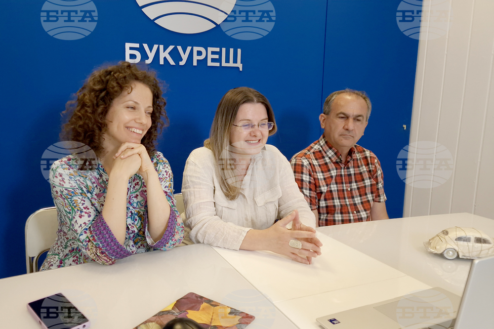 Following Christo: A Bulgarian-Romanian Couple’s Journey Through Art