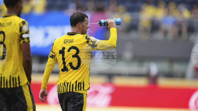 Борусия Дортмунд потвърди, че Паскал Грос преговаря с друг клуб