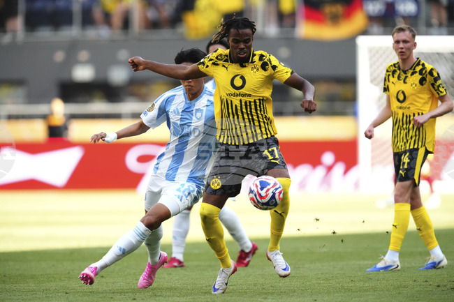 Полузащитникът Карни Чуквуемека е намекнал пред ръководството на Челси, че е разочарован