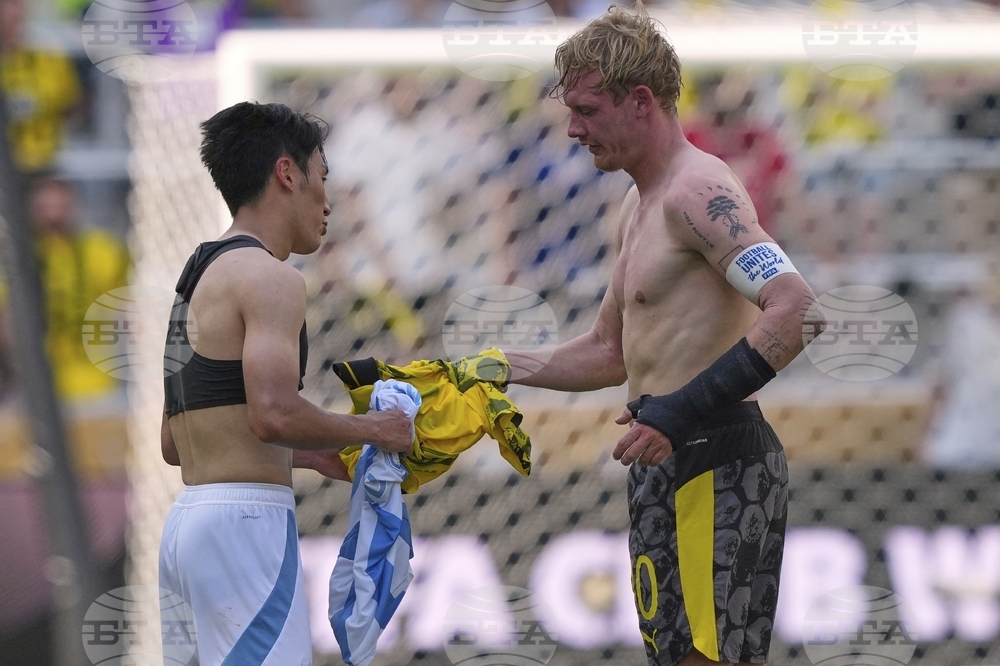 Юлиан Брандт от Борусия Дортмунд играе с фрактура в ръката на Световното клубно първенство