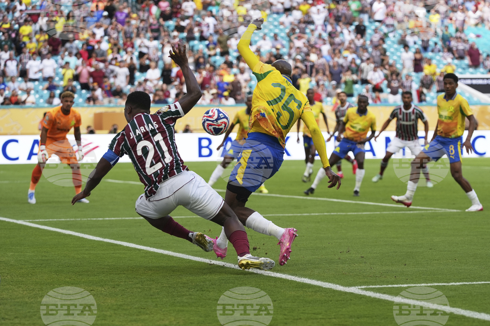 CWC Mamelodi Sundowns Fluminense Soccer
