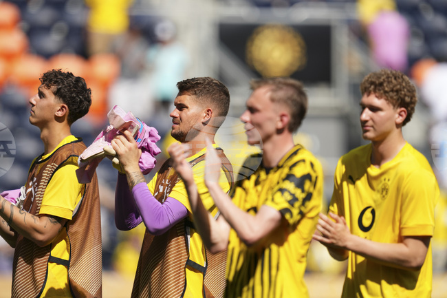 Борусия Дортмунд започва подготовка в събота в пълен състав, Нико Шлотербек е единственият контузен