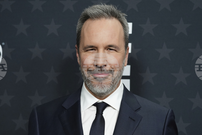 Дени Вилньов ще режисира следващия филм за Джеймс Бонд 