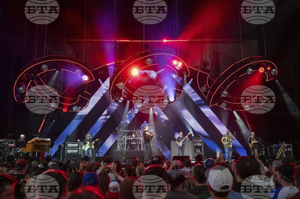 Dave Matthews Band in Concert - Atlanta