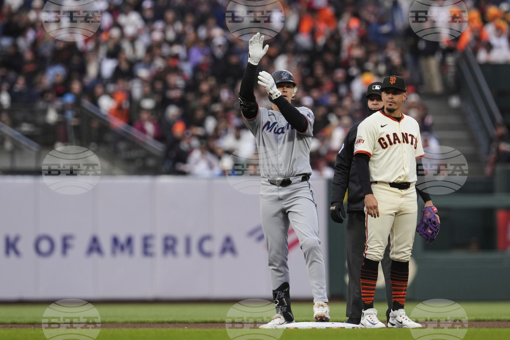 Marlins Giants Baseball