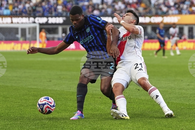 Дензъл Дъмфрис може да напусне Интер Милано срещу 25 милиона евро до 15 юли